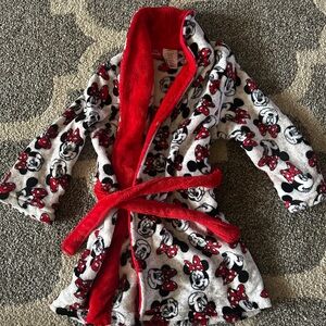 5t Bundle- ￼Minnie Mouse housecoat and Elf Christmas sweater.